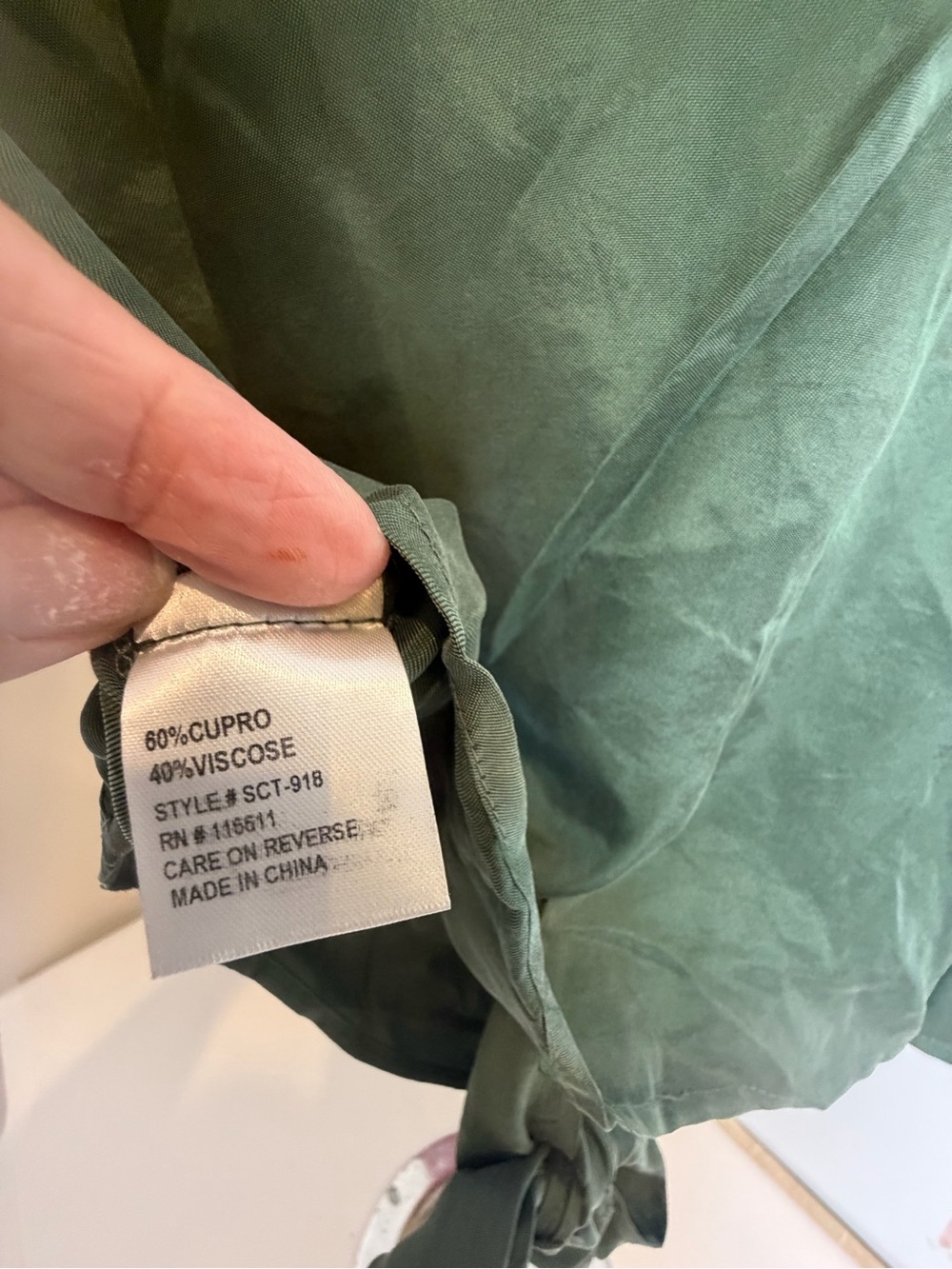 🌿 NWT Self Contrast Olive Green Sleeveless Wrap Crop Top - Size L - Picture 4 of 4
